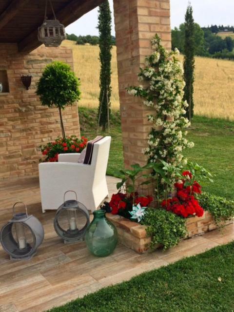 톨렌티노 Casale Delle Rondini B&B 외부 사진