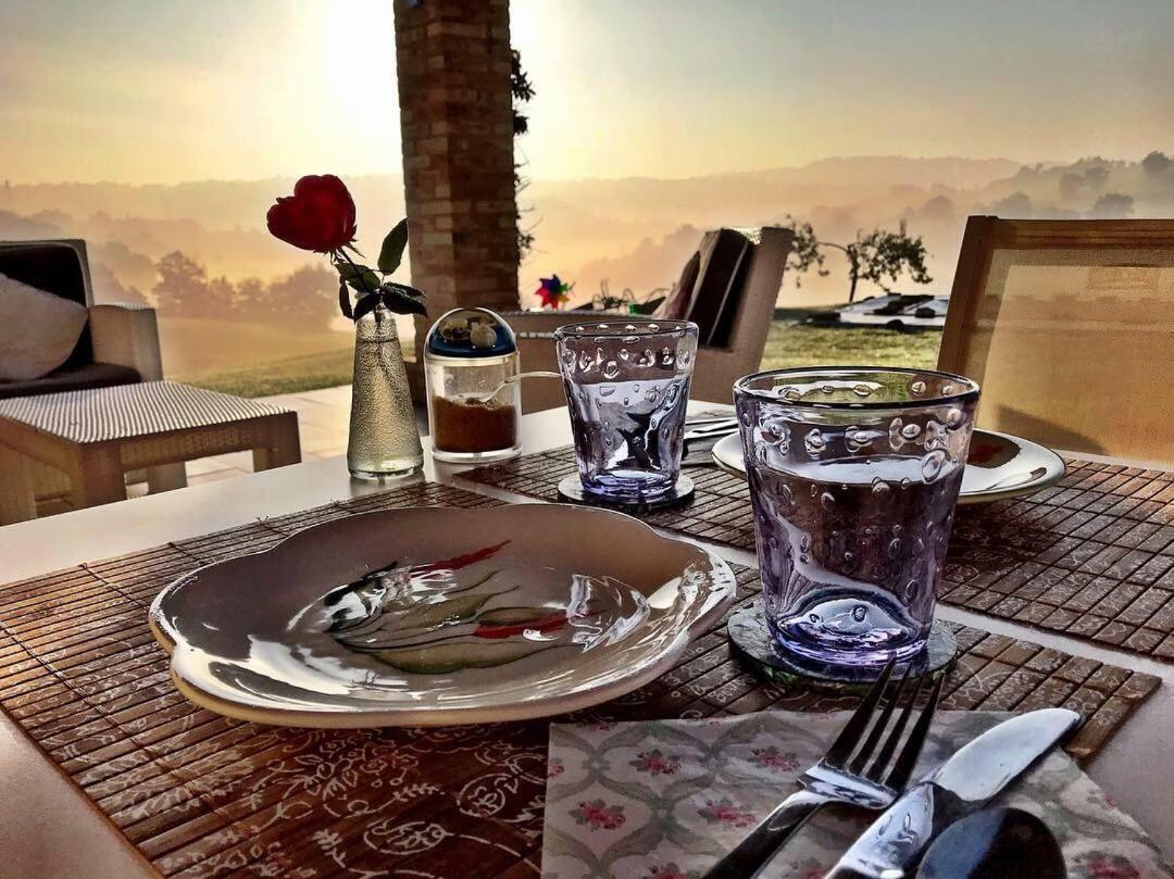 톨렌티노 Casale Delle Rondini B&B 외부 사진